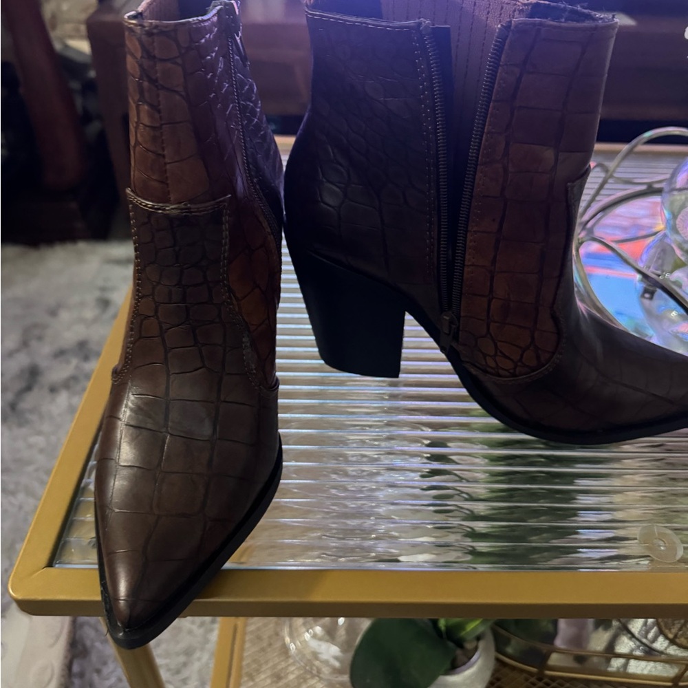 ASOS Women's Textured Brown Heeled Boots - Picture 14 of 14